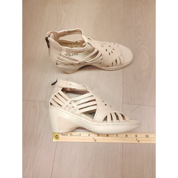 JBU by Jambu Women’s Sandals Size 7M Beige Comfort Memory Foam Slip-On - Picture 9 of 11